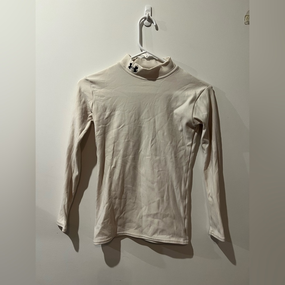 Under Armour mock turtleneck shirt